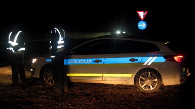 Vozač kamiona koji se zaletio u kolonu automobila na granici Hrvatske i BiH bio drogiran