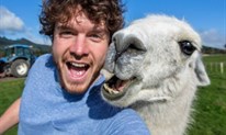 FOTO: Neodoljivi selfiji pravog dr. Dollitlea i životinja koji ostavljaju bez daha