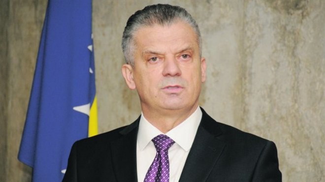 Radončić demantirao Izetbegovića: Nemamo stabilnu koaliciju, imamo državu u kojoj ljudi nemaju novca, a mladi odlaze