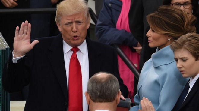 Trump: Zvat ću Zelenskog