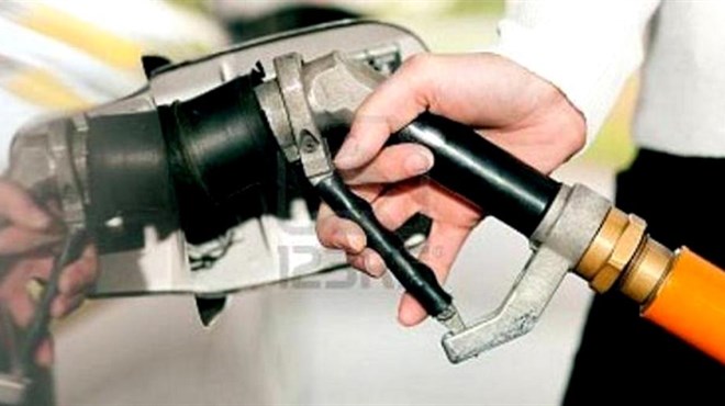 ANALIZA: Vožnja na plin je upola jeftinija nego benzinom