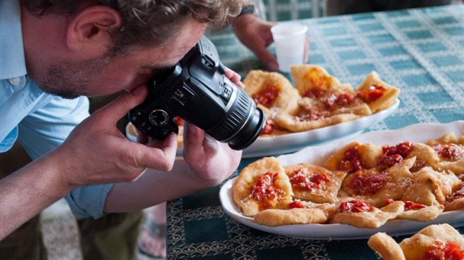 Plaćaju da nauče kako fotkati jelo za Instagram 