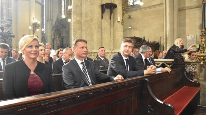 Predsjednici Kolindi Grabar-Kitarović pozlilo na misi u Katedrali