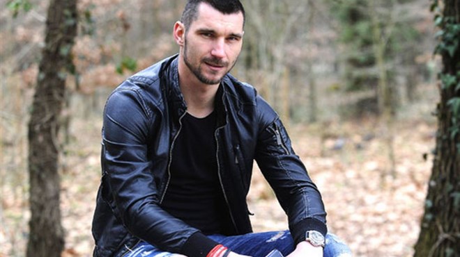 Pokrivač je triput pobijedio rak. Igrao je za Hrvatsku i s Dinamom osvajao trofeje