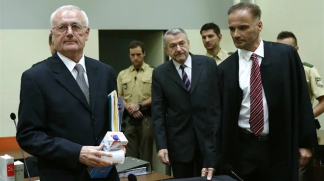 Što je generale najednom ponukalo da podrže ovu trojicu?