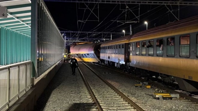 Sudar vlakova u Češkoj: Četvero mrtvih, deseci ozlijeđenih