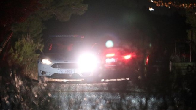 Obitelj se zaustavila uz cestu da provjeri kvar na autu, došlo do eksplozije koja je završila tragedijom