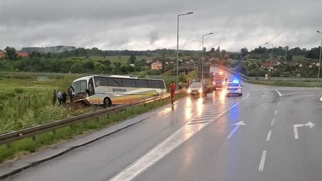 Globtourov autobus sletio s ceste