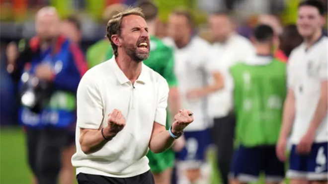 Engleska u ekstazi, Southgate je opet heroj nacije