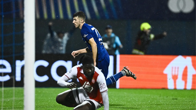 Dinamo imao pobjedu, a onda Nevistić zaplivao, Bernauer loše reagirao... završilo je 2:2