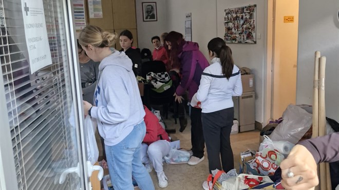 KATASTROFALNE POPLAVE U BiH: HT Eronet donirao SIM kartice i uređaje, prilagodio infrastrukturu, odrekao se prihoda od hum. telefona