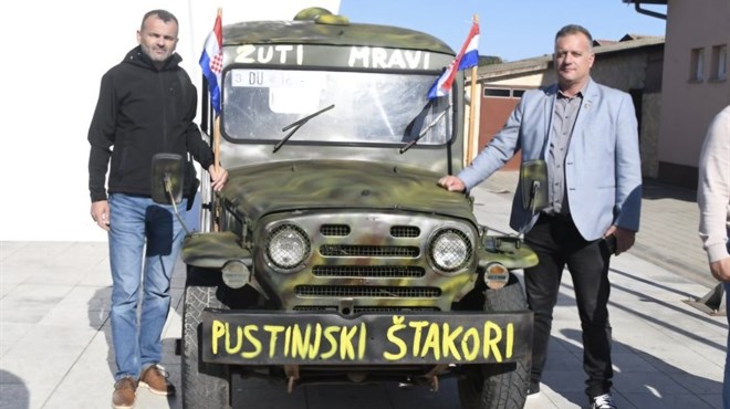 Memorijalni centar u Vukovaru dobio repliku vozila ''Žutih mrava''