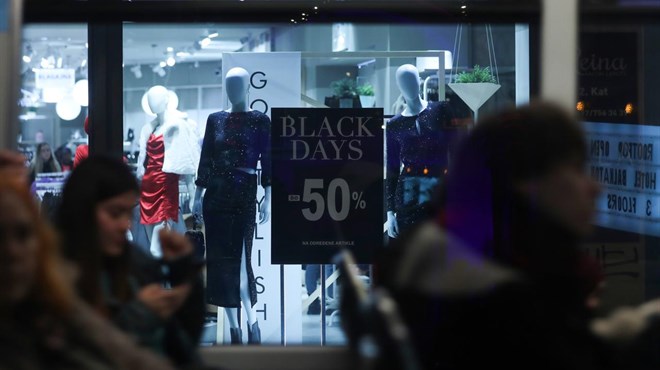 Sve se nema... rekordne količine novca potrošene za Crni petak