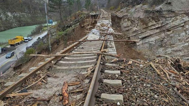 I dalje traju radovi na sanaciji i rekonstrukciji željezničke pruge na lokalitetu Komadinovog vrela