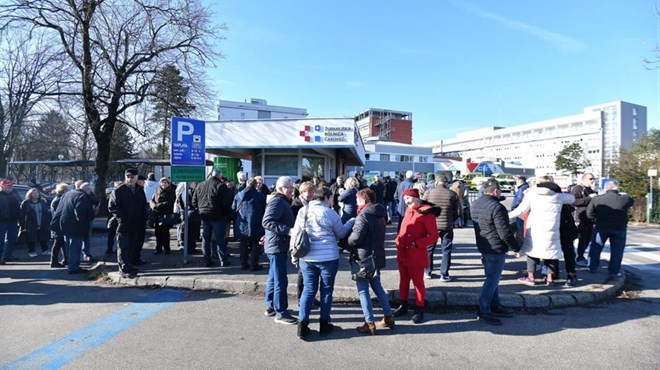 Deset kirurga dalo otkaz u hrvatskoj bolnici, ovo je kriza bez presedana, krenuli prosvjedi