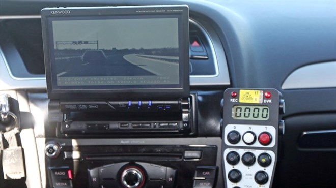 Vozač iz BiH vozio 181 km/h u Hrvatskoj i blicao autu ispred (policiji) da ubrza