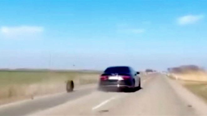 Otpao kotač s auta u kojem je bio predsjednik Vučić VIDEO