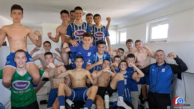 FOTO: Grude slavile i preuzele vrh Omladinske lige BiH - Jug