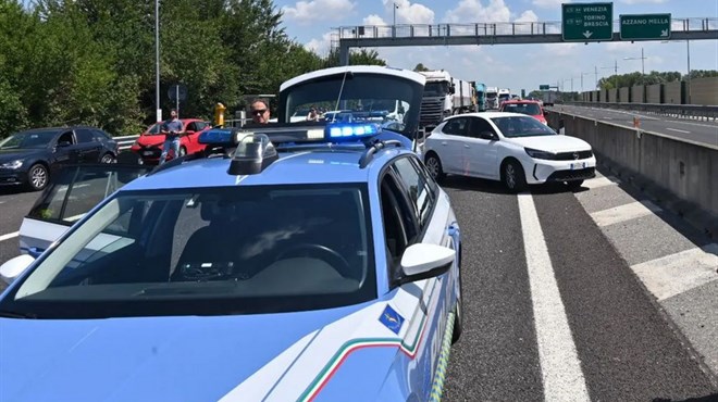 Dvoje poginulih u zrakoplovnoj nesreći u Italiji