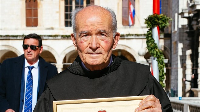 In memoriam fra Pijo Pejić! Rodio se u Sovićima, postao jedan od najznačajnijih fratara u Dubrovniku, odlikovao ga i Tuđman