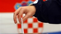 Hrvatska: Otvorena birališta za drugi krug