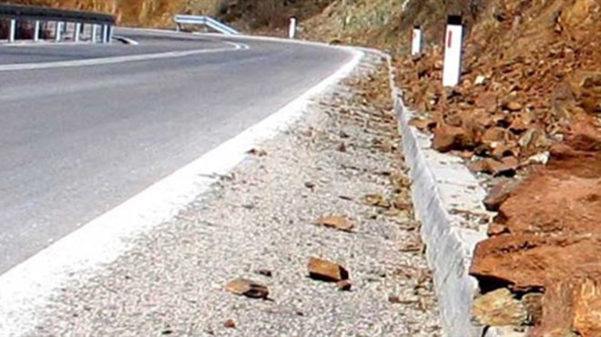 Stanje na cestama: Oprez zbog odrona i povremeno jakih udara vjetra u Hercegovini