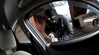 Policija upozorava vlasnike automobila: Evo što je postala glavna meta provalnika