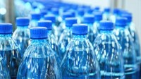 Šokantno: Ispitano 250 plastičnih boca s vodom, znanstvenici pronašli plastiku u svakoj 