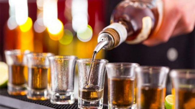 Pili alkohol iz kućne radinosti: Otrovalo se i umrlo čak 82 ljudi