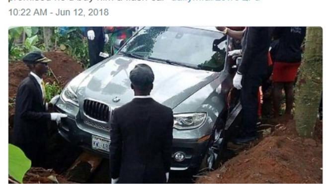 Oca pokopao u novom BMW-u: Obećao mu auto dok je bio živ