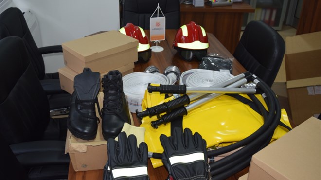 Dobrovoljna vatrogasna društva 'Mokro' i 'Gorica' dobila pomoć od Uprave civilne zaštite ZHŽ-a