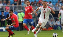 Nitko ne gleda utakmicu: Navijači Srbije i Kostarike na tribini 'zakrvili' oko Kosova