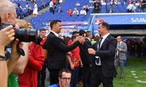 Nitko ne gleda utakmicu: Navijači Srbije i Kostarike na tribini 'zakrvili' oko Kosova