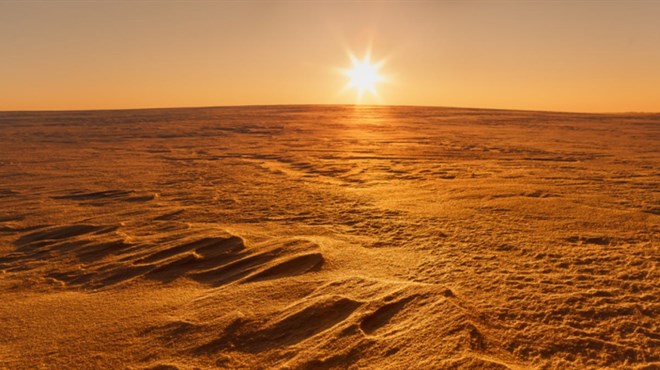 Znanstvenici na Marsu otkrili jezero tekuće vode