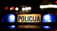 Incident u Imotskom: Maloljetnik policiji prijetio nožem, 21-godišnjak ih fizički napao