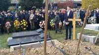 U Sarajevu na groblju Sveti Josip na Koševu sahranjen ubijeni policajac Davor Vujinović, među ožalošćenima i obitelji iz općine Grude