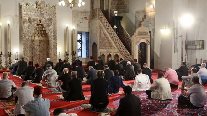 Muslimani širom BiH dočekali Kurban-bajram