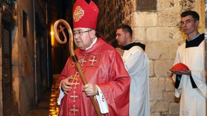 Kardinal Vinko Puljić danas će ponuditi ostavku 