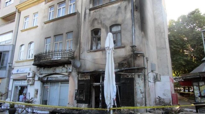 Mostar: U potpunosti izgorio ugostiteljski objekt