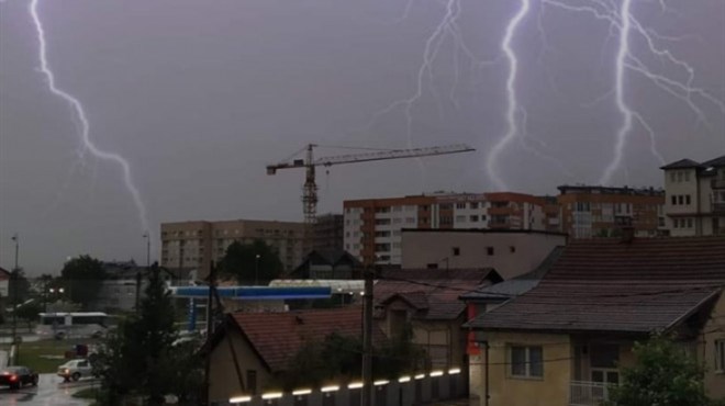 VIDEO: Dijelove BiH zahvatilo olujno nevrijeme