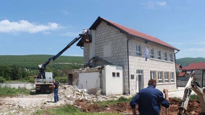 Dok se područne škole zatvaraju, u Hercegovini jedna doživljava pravi procvat