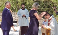 (FOTO) Hercegovina bogatija za još jednog franjevca! U Drinovcima Fra Andrija Majić proslavio mladu misu