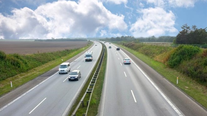 Pravilno prestrojavanje, temelj sigurne vožnje na autocesti
