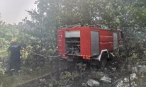FOTO: Grudski vatrogasci na terenu, obuzdavaju vatrenu stihiju između Raška Polja i Graca