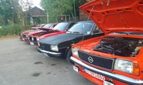 FOTO: Hercegovinom prodefilirale stare Opelove mašine, u pjesmi ih opjevao i legendarni Zdena Damjanović