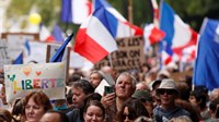 Francuska: Preko 140.000 ljudi na prosvjedima protiv Covid potvrda
