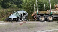 Teška nesreća na cesti Kiseljak - Busovača: Život izgubila jedna osoba, angažirani i vatrogasci