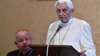 Benedikt XVI se oglasio zbog imenovanja svećenika pedofila na mjesto župnika u Bavarskoj