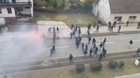 (VIDEO) Krvav obračun u Gorici: Huligani se potukli na ulici, bilo je razbijenih glava