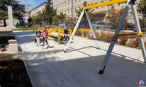 FOTO: Park hrvatskih velikana u Grudama obogaćen sadržajem za djecu